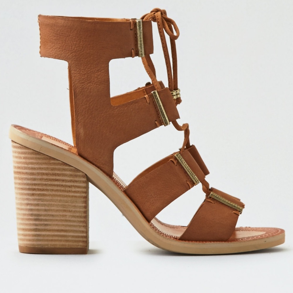 Crue Rustic Tan Heeled Genuine Leather Sandal - Picture 5 of 5